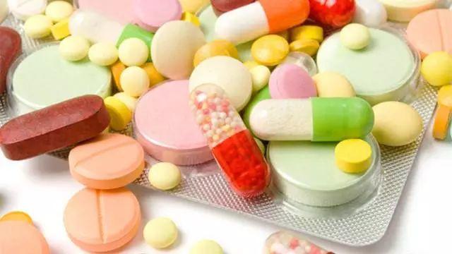 发蜡可以带上飞机吗，男士发蜡可以带上飞机吗（我裤子都脱了为什么还过不了安检）