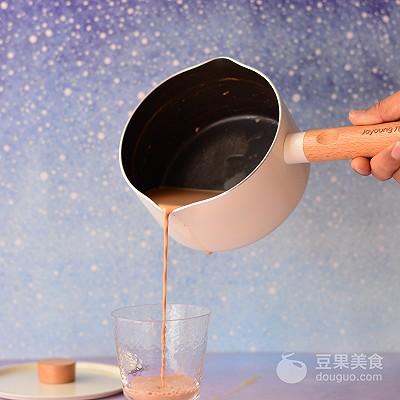 奶茶的做法简单，自制奶茶的做法