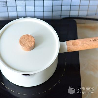 奶茶的做法简单，自制奶茶的做法