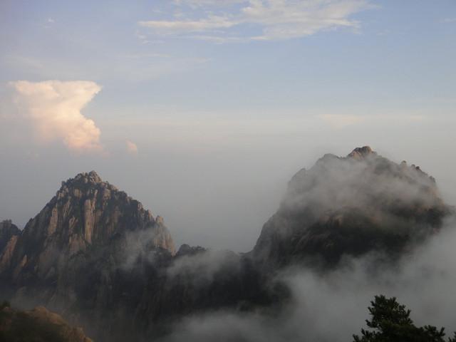 杭州西湖十景是哪十景，西湖十景是哪十景（领略杭州风光之精华）