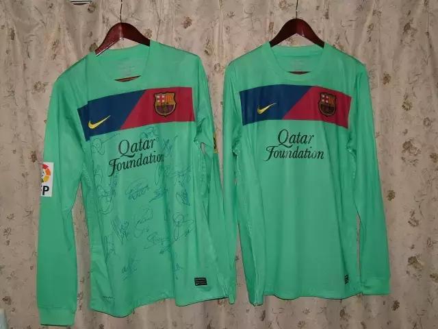 信虫都是球员亲笔签吗,信虫什么意思(签名球衣水太深,远离为妙) 信虫都是球员亲笔签吗,信虫什么意思(签名球衣水太深,远离为妙)