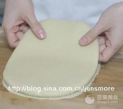 蜜三刀是哪里的特产，徐州人过年吃什么菜（蜜三刀的做法）