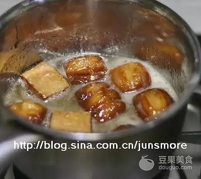 蜜三刀是哪里的特产，徐州人过年吃什么菜（蜜三刀的做法）