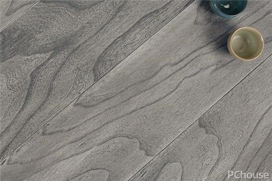 圣保罗地板口碑怎么样，圣保罗地板的优势是什么（强化地板有什么选购注意事项）