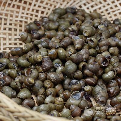 田螺鸭脚煲的做法，田螺鸭爪的做法（广西人做暖煲煲）