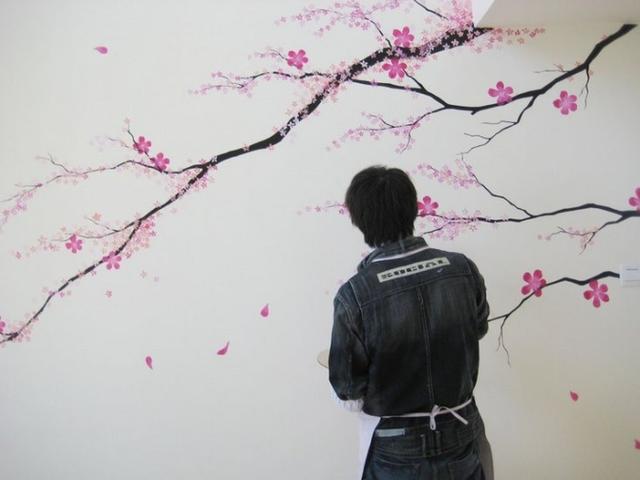 墙面的具体画法，平面图墙的画法（手绘墙画制作方法及步骤-家居小窍门）