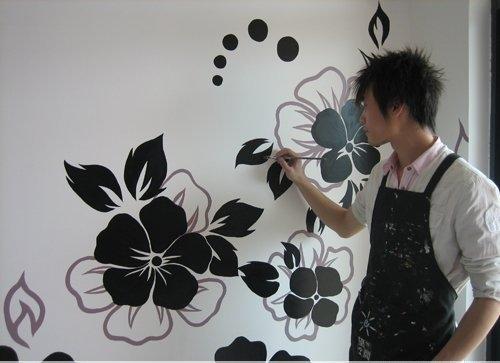 墙面的具体画法，平面图墙的画法（手绘墙画制作方法及步骤-家居小窍门）
