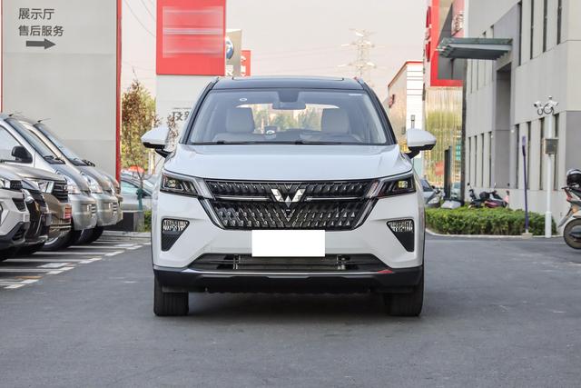 自动大灯和近光灯有什么区别，自动大灯与近光灯的区别（建议上班族开新能源汽车）