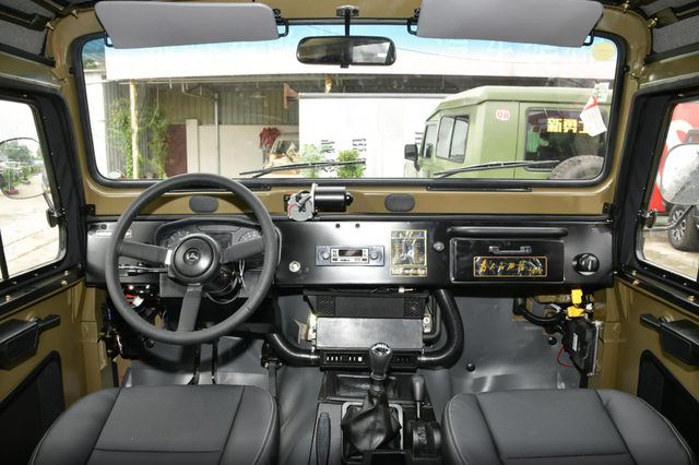 国产越野车报价，国产越野车报价及图片 2021新款越野车报价（212：拥有可拆卸车顶）