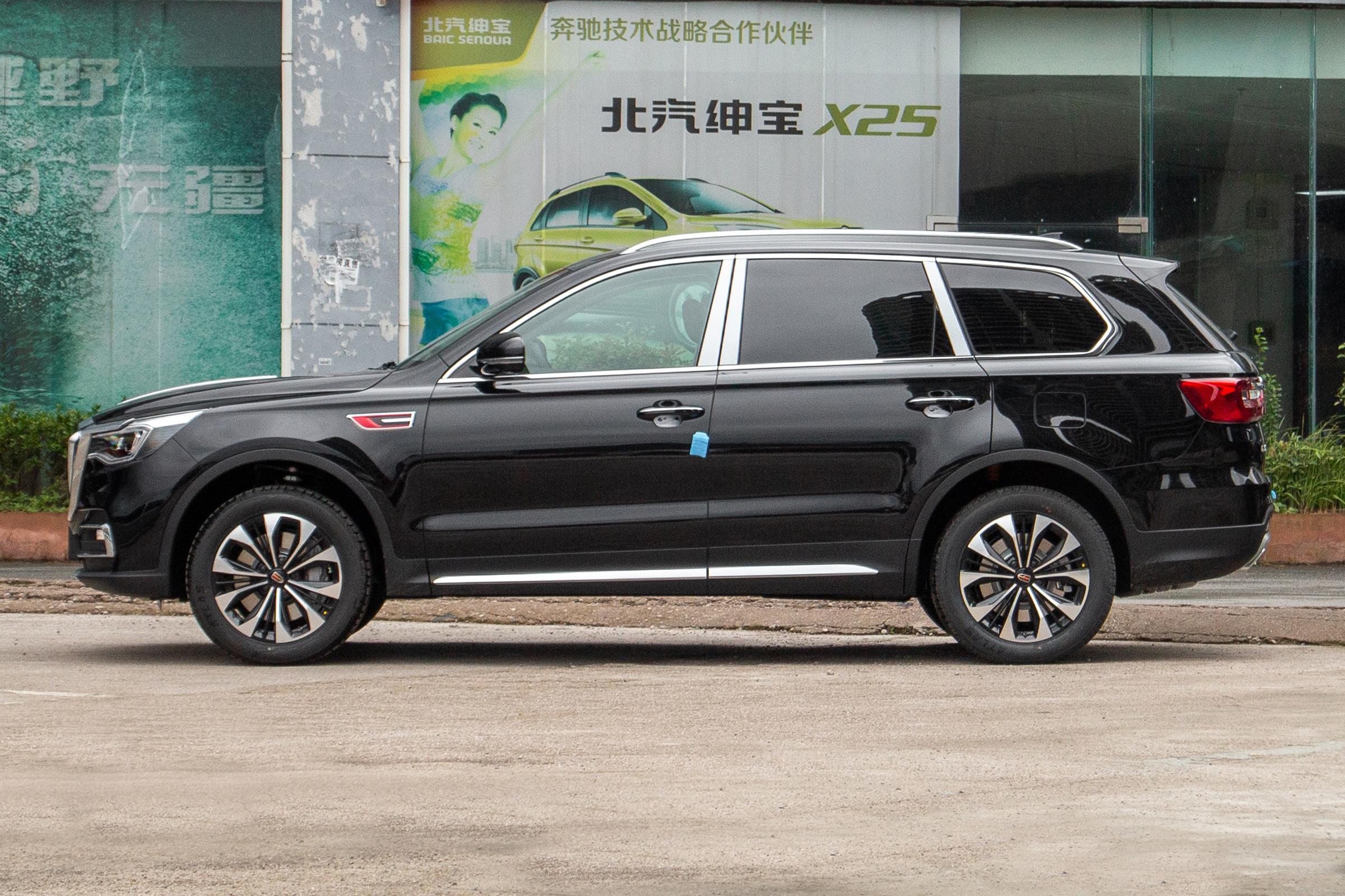 红旗HS7新款2022款价格SUV（27.58万起售，搭载48V轻混系统）