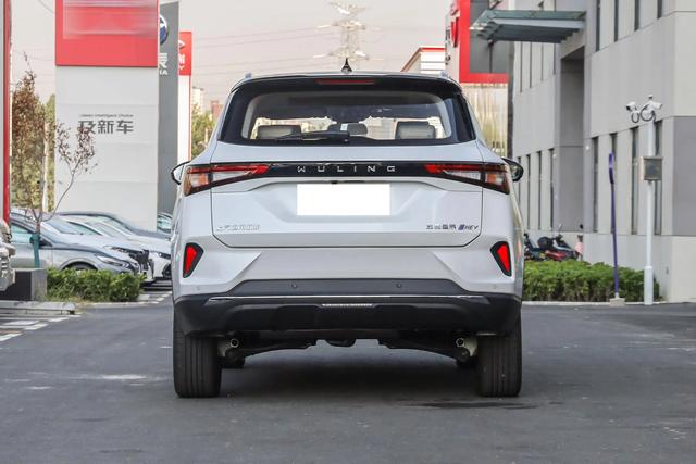 自动大灯和近光灯有什么区别，自动大灯与近光灯的区别（建议上班族开新能源汽车）