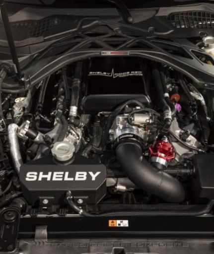 野马眼镜蛇跑车报价，福特野马眼镜蛇报价（V8发动机+1000匹马力）