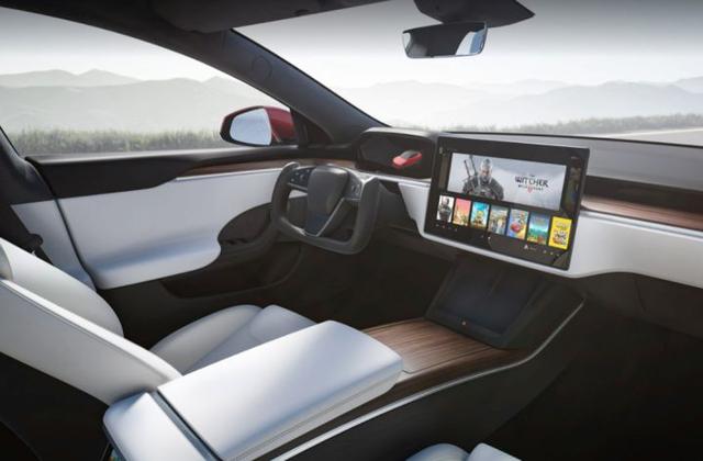 高端纯电轿车如何选？高合HiPhi Z对比特斯拉Model S