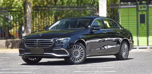 宝马奥迪奔驰这三款车哪个好，宝马奥迪奔驰这三款车哪个好30万（5系、A6L、E级火力比拼）