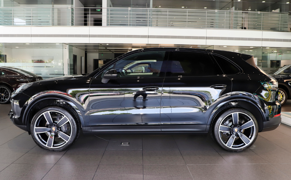 保时捷卡宴2022款报价及图片(新款卡宴91w起售,动力超强)