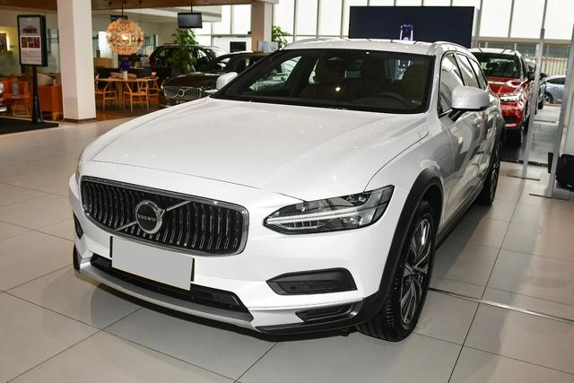 沃尔沃旅行车有哪几款，沃尔沃的旅行车叫什么（安全性能强带四驱能越野）