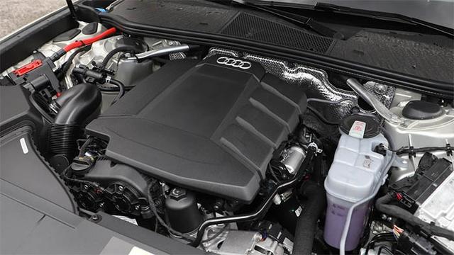 宝马奥迪奔驰这三款车哪个好，宝马奥迪奔驰这三款车哪个好30万（5系、A6L、E级火力比拼）