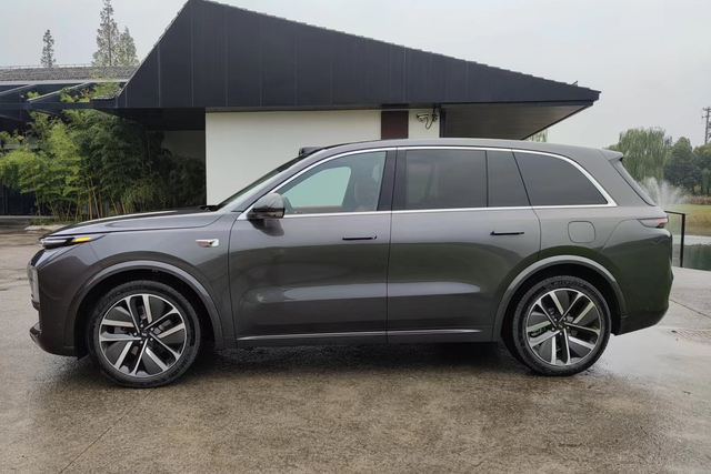 新能源汽车品牌大全标志图，新能源汽车车标大全（阿维塔11、极氪009、比亚迪海豹在列）