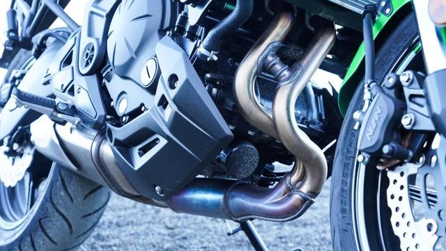 川崎忍者650，川崎小火神一箱油跑多少公里（2022款川崎VERSYS650“降价”发布）