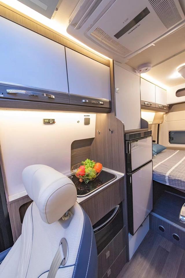 四季无常什么意思，四季无忧和四季沐歌太空能（奇瑞瑞弗R700商旅款房车）