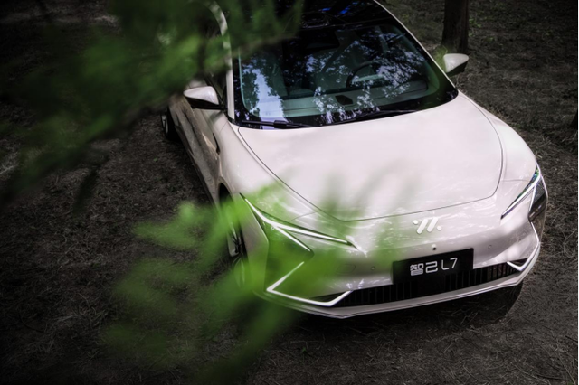 再生原石怎么提炼再生宝石，再生原石怎么变宝石（智己汽车推出“原石里程开采”新玩法）