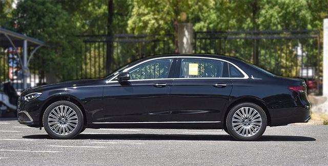 宝马奥迪奔驰这三款车哪个好，宝马奥迪奔驰这三款车哪个好30万（5系、A6L、E级火力比拼）