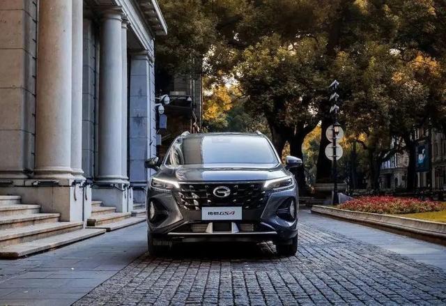 10万左右的suv哪款性价比高，10万左右的二手车SUV（这些经典SUV才是性价比之王）