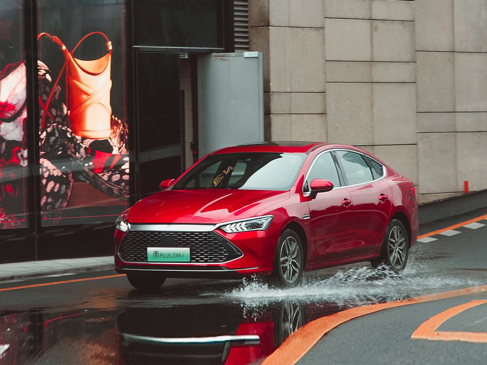 新能源汽车前十名品牌，新能源汽车的前十名品牌（2022最受国人追捧的十大新能源车）