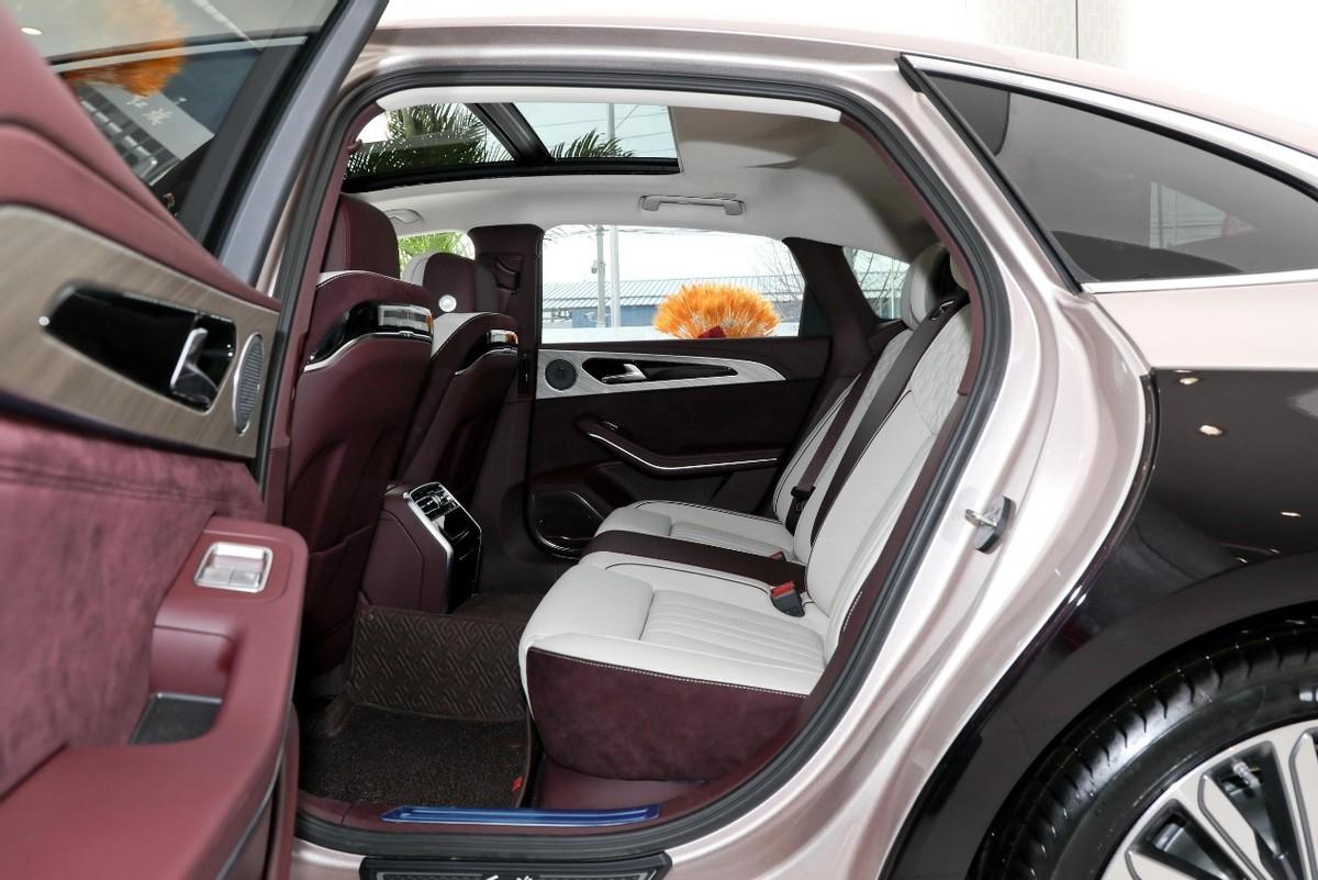 红旗h9最新报价(30) - 四帝国车市