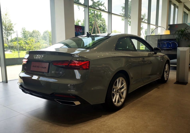 奥迪单开门的车有哪些，奥迪单开门的车有哪些型号（奥迪造了年轻人第一辆跑车）