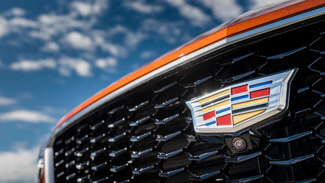 v8是什么车，路虎v8是什么车（这可能是市面上排量最大的轿车了）