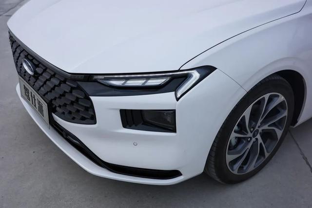 蒙迪欧mondeo，蒙迪欧提示音解决办法（全面评测福特全新蒙迪欧）