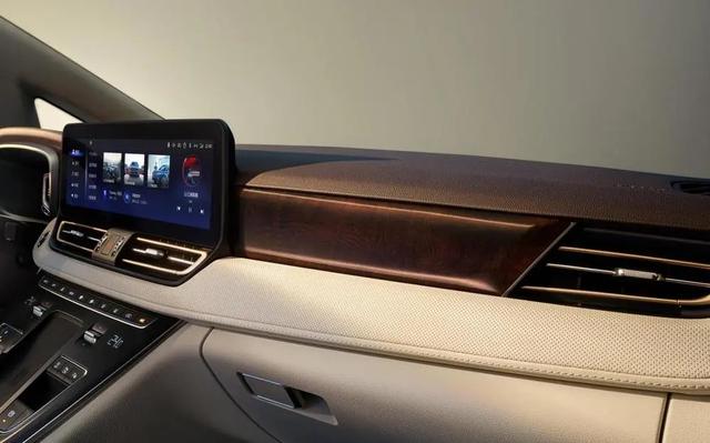 为什么大家都不选择红旗汽车,为什么国人不买红旗车(为何国人偏爱红旗) 为什么大家都不选择红旗汽车,为什么国人不买红旗车(为何国人偏爱红旗)