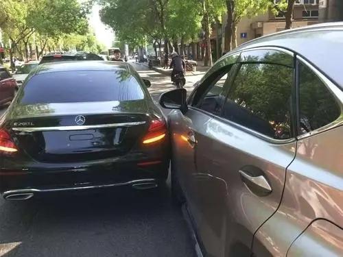 买车险买哪几个险种最实用，车险买哪几种险就够了（这4个主险加一个意外险就够了）