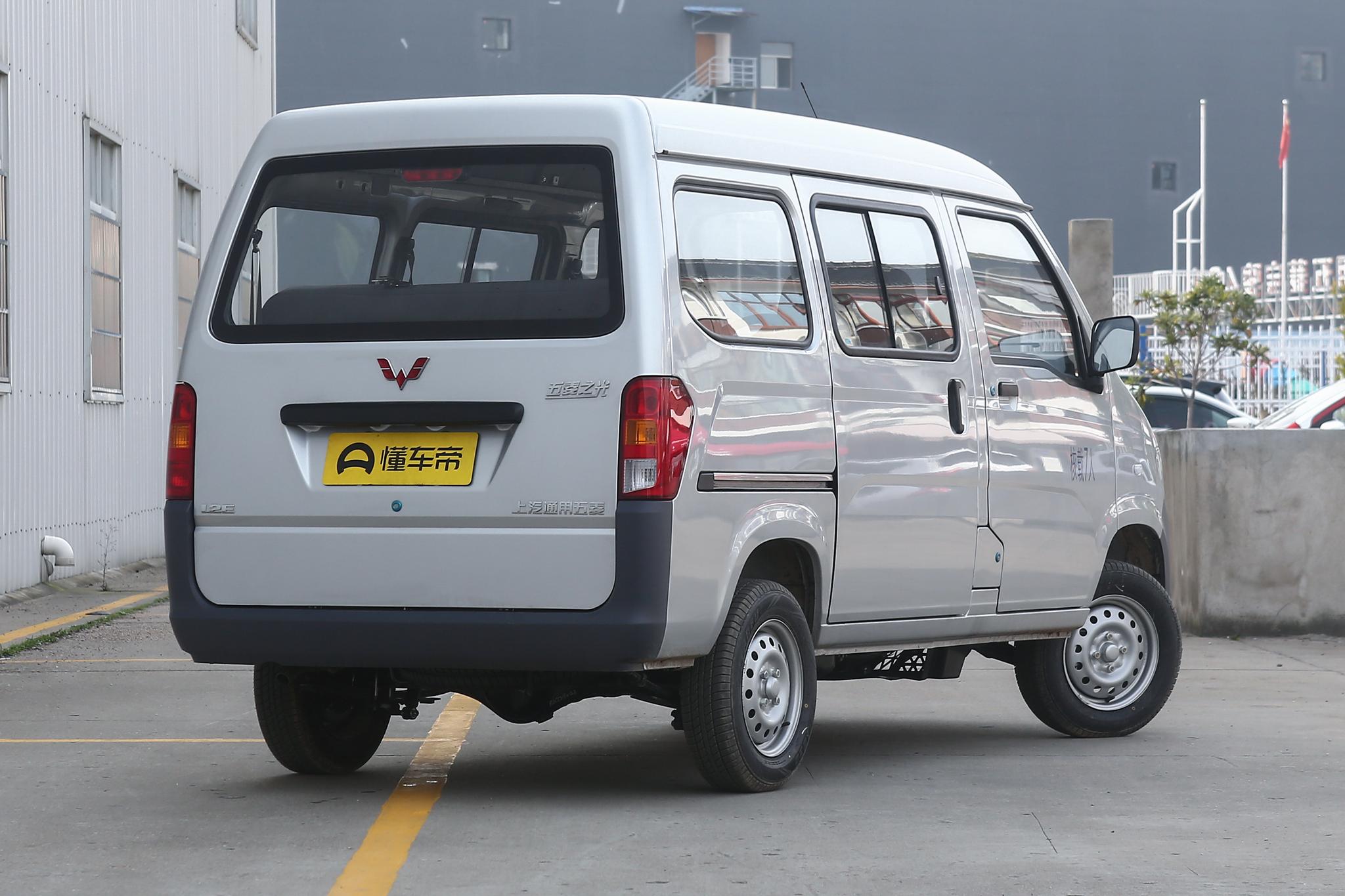 10年五菱之光多少钱(创业初期的好伙伴) - 价格百科