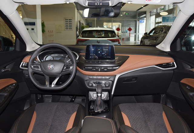 日产劲客和柯米克对比是什么，日产劲客和斯柯达柯米克质量哪个好（这8款“平民”SUV）