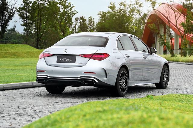 最省油的车排行榜第一名，十大最省油的车排行榜（4款30万级豪华轿车油耗排行）