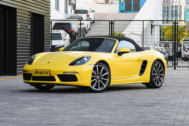 后备箱打不开怎么办，后备箱用钥匙打不开怎么办（保时捷718后备厢打不开怎么解决）