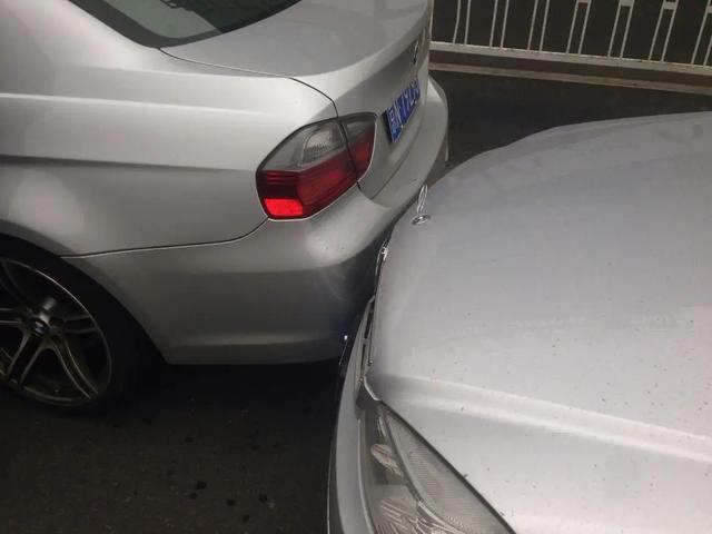 买车险买哪几个险种最实用，车险买哪几种险就够了（这4个主险加一个意外险就够了）