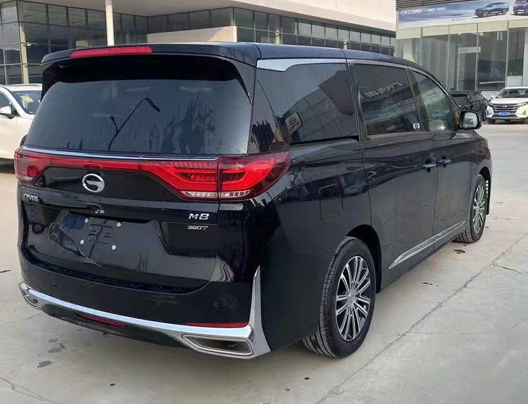 传祺m8七座(2.0t 8at,17.98万,倍有面儿)