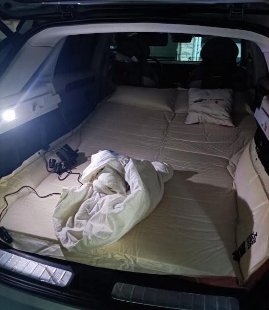 野营房从里面上锁在外面用钥匙怎么开，野营房制作厂家（零跑C11露营模式只需2步）