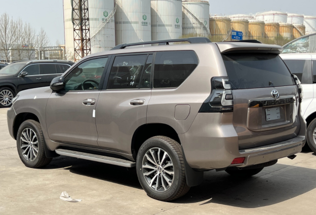 国六普拉多最新消息，普拉多国六上市时间是什么时候（新款国六普拉多亮相天津）