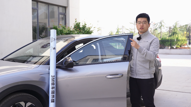 自己贴钢化膜的技巧，汽车贴膜技巧（凡尔赛贴膜全过程）