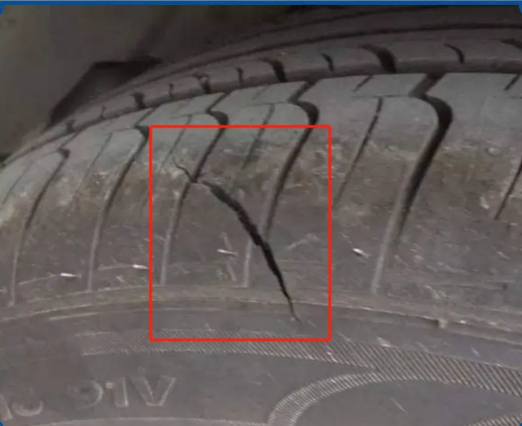 轮胎有小裂纹还能用吗，是因为老化了吗