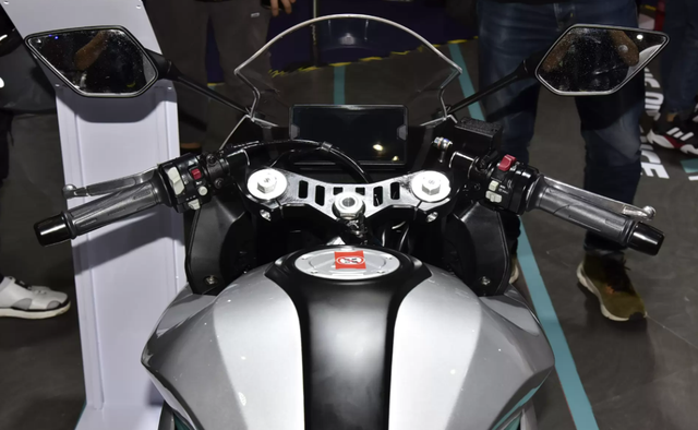 2万左右的摩托车，1万左右摩托车排行榜是什么（预算2万左右买摩托车）