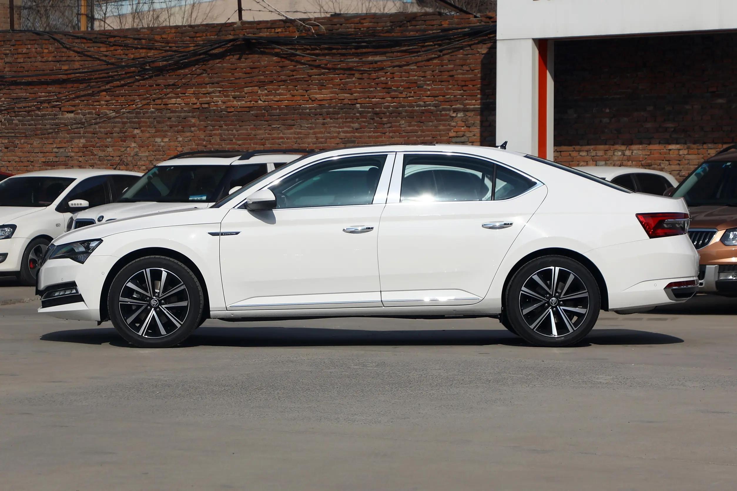 9升,2022款斯柯达速派究竟如何?