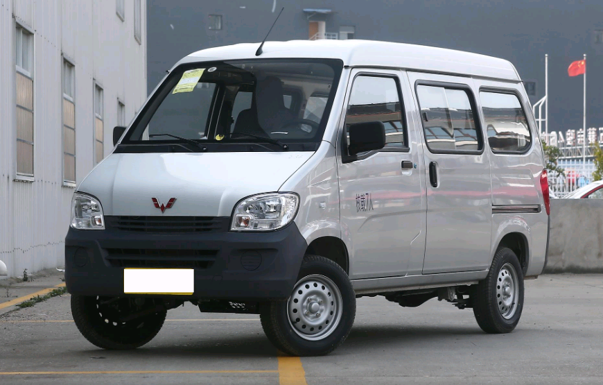 51万!体验五菱之光:外观实用,1.