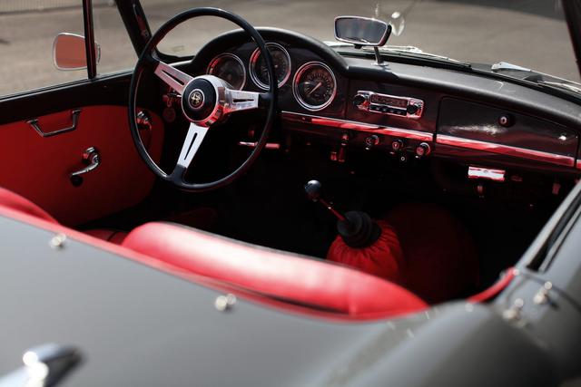 阿尔法罗密欧朱丽叶，阿尔法罗密欧朱丽叶百公里加速几秒（阿尔法罗密欧朱丽叶Spider1600）