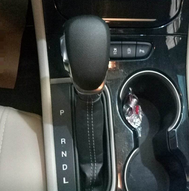 车钥匙拔不出来的原因，汽车拔不出钥匙怎么办（威朗钥匙拔不出来怎么办）