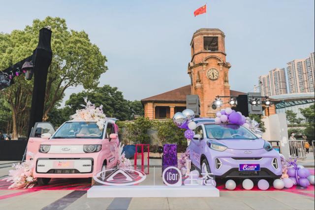 qq音乐里的歌曲怎么下载到u盘，如何将QQ音乐里的歌曲下载到U盘中（车载u盘怎么连接汽车）